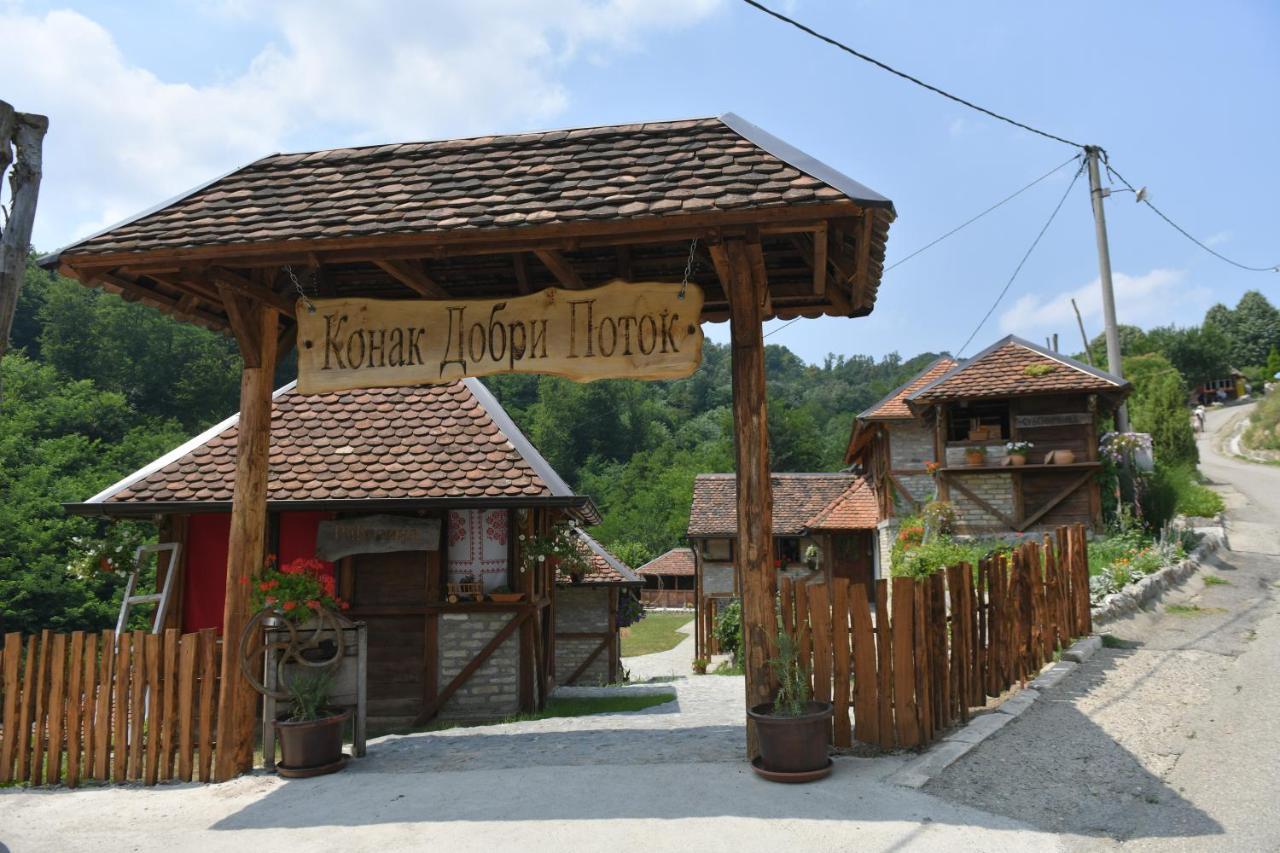 Konak Dobri Potok Krupanj Buitenkant foto