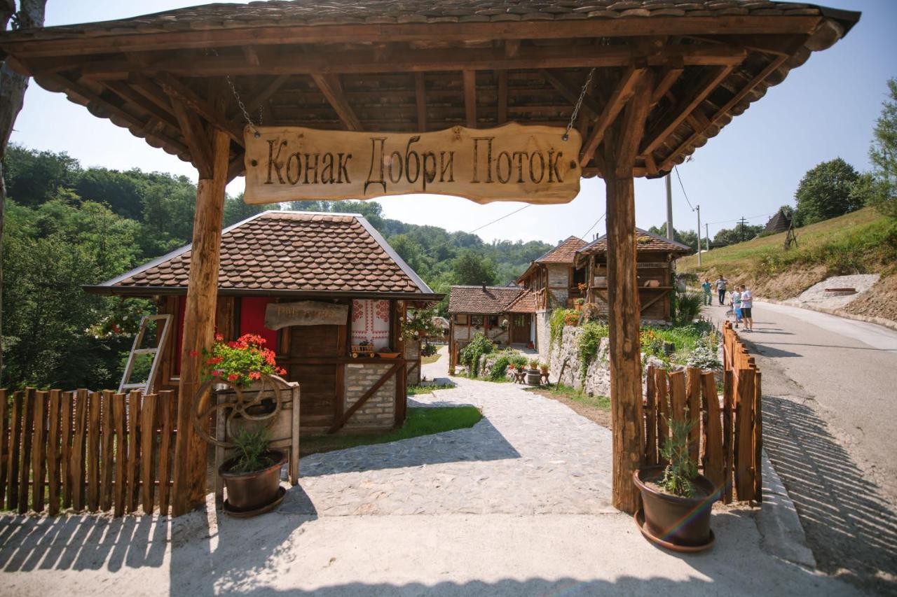 Konak Dobri Potok Krupanj Buitenkant foto