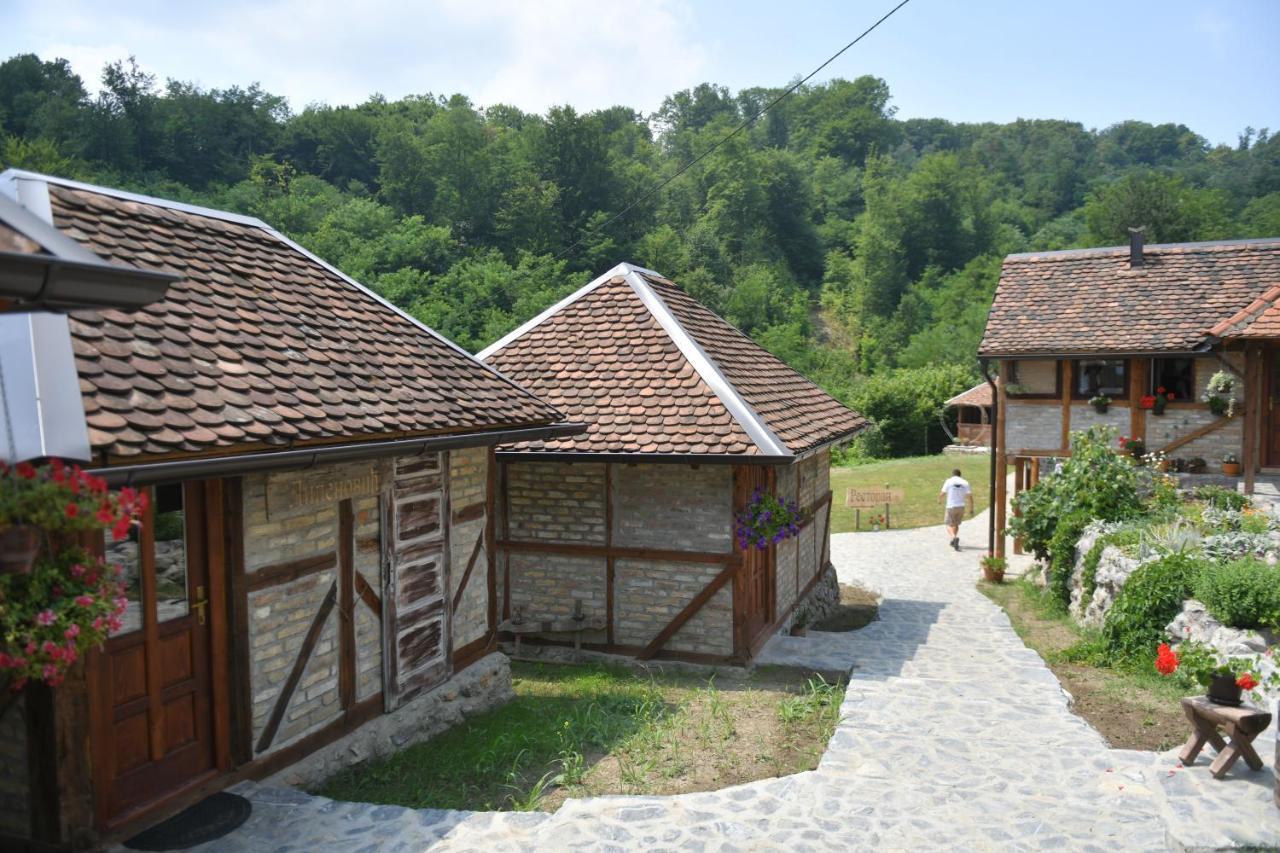 Konak Dobri Potok Krupanj Buitenkant foto