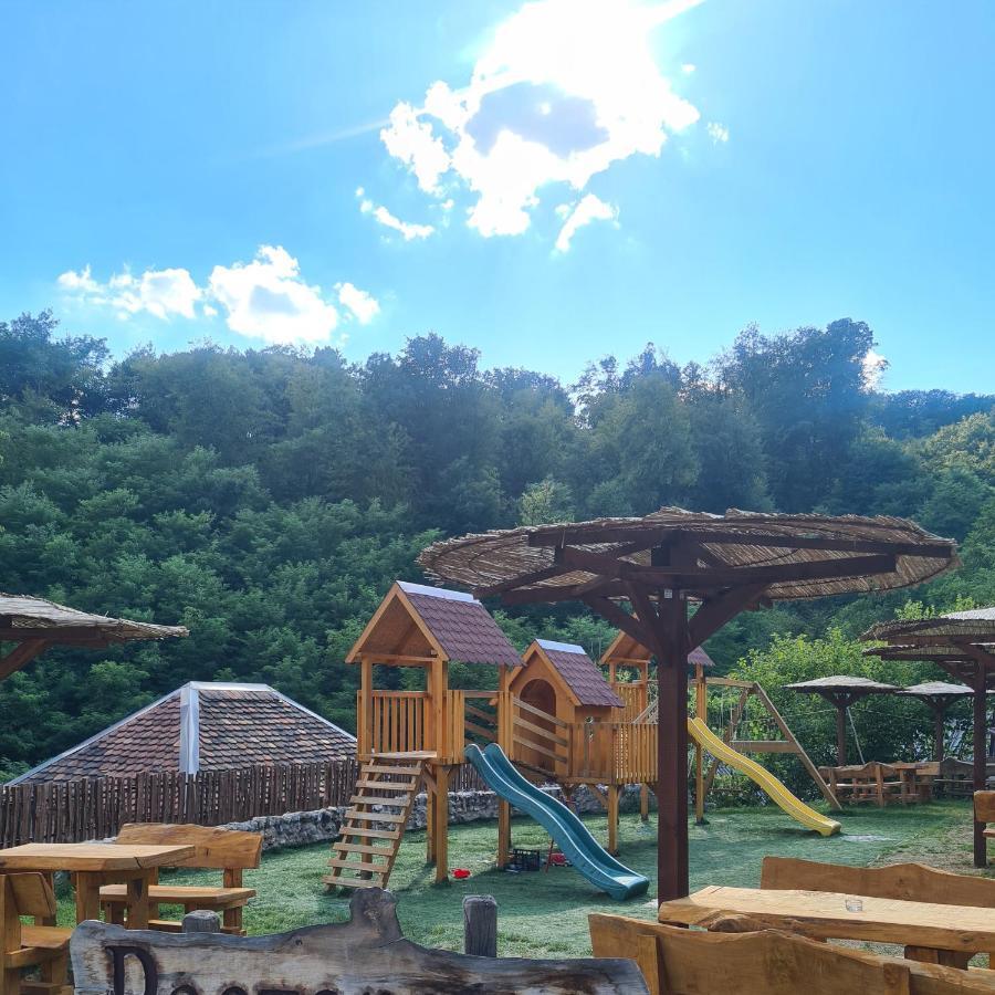 Konak Dobri Potok Krupanj Buitenkant foto