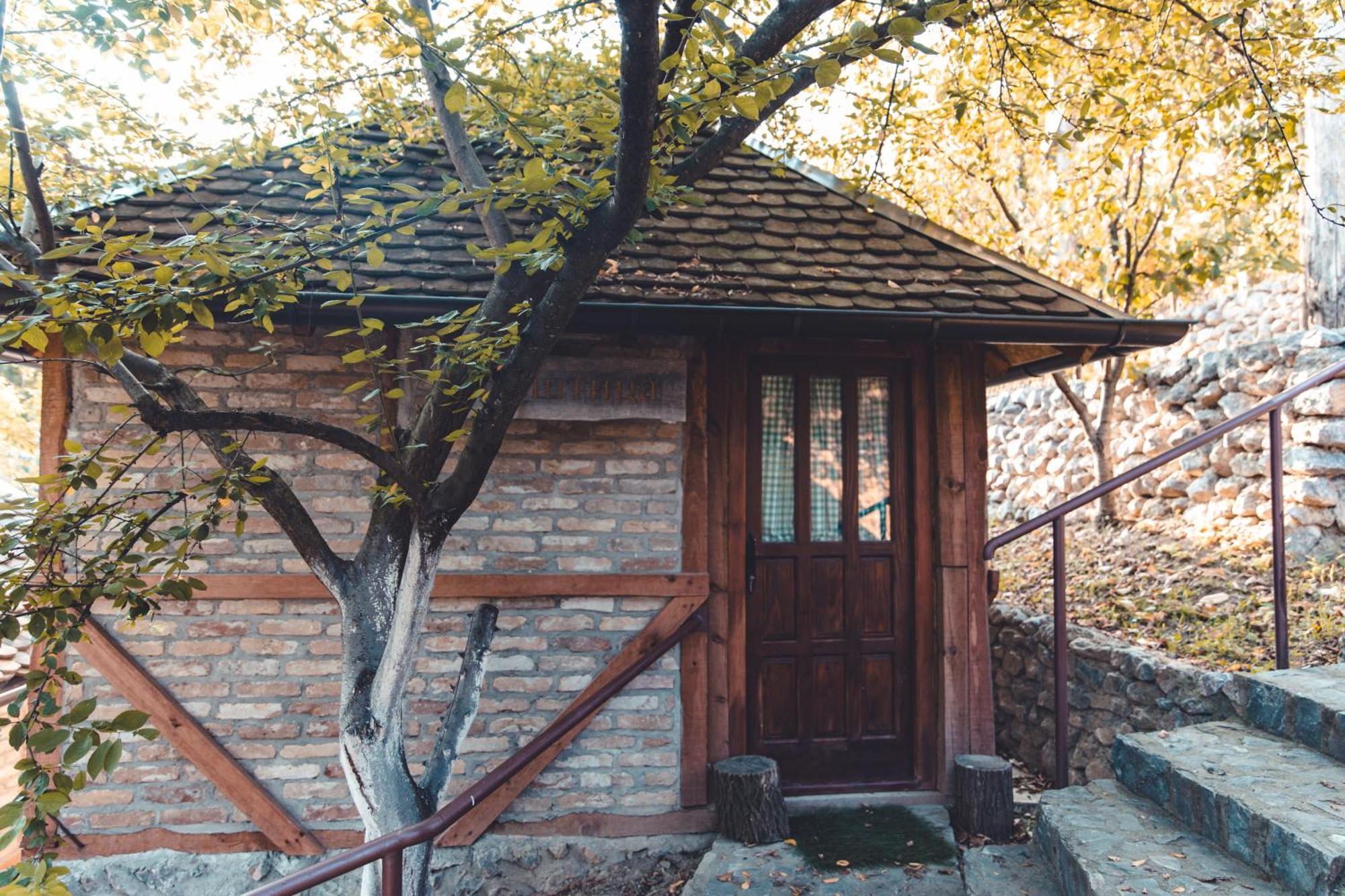 Konak Dobri Potok Krupanj Buitenkant foto