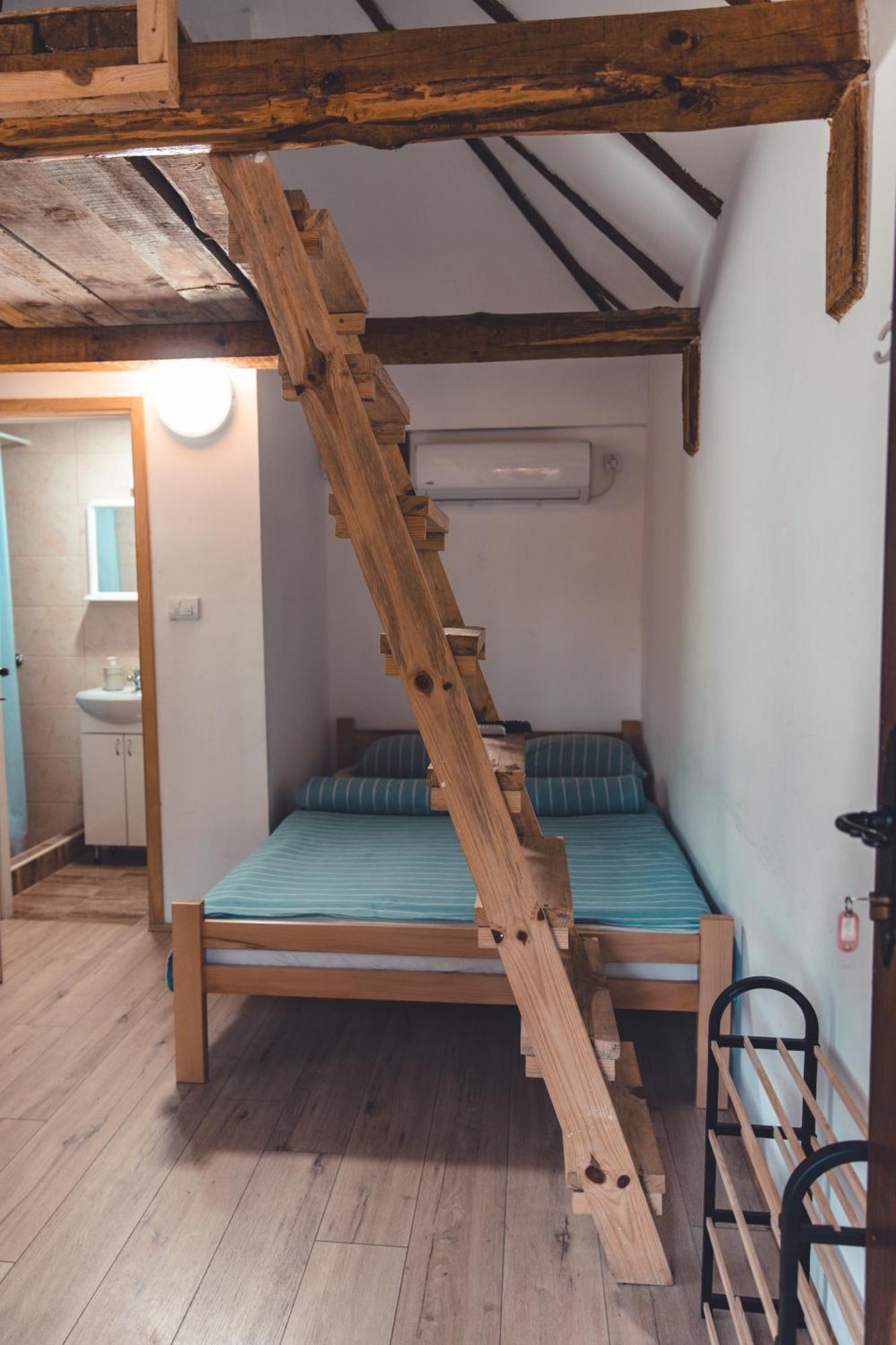 Konak Dobri Potok Krupanj Buitenkant foto